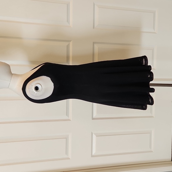 Lot of two solid  black dresses - Picture 4 of 16